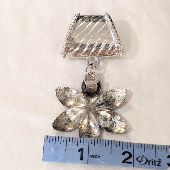 Silver Flower Scarf Ring (Scarf Slide) – Textured Floral Accessory - Picture 3 of 3